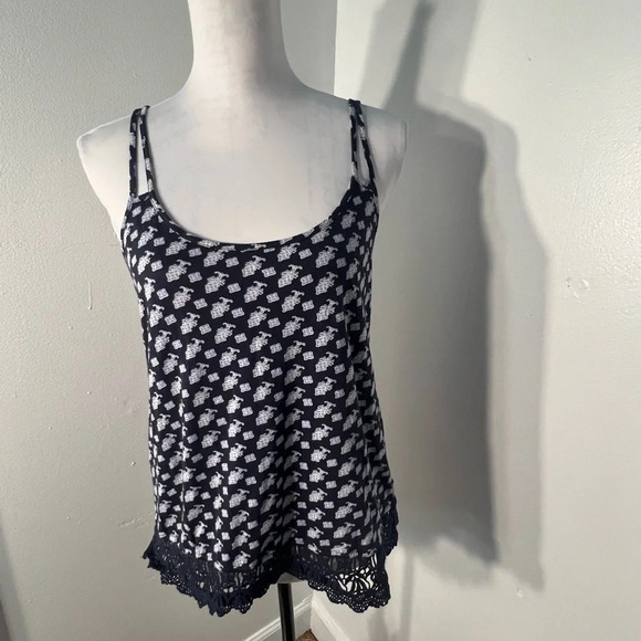 American eagle outfitters M string racer back tank top with embroidered lace hem - Picture 4 of 6